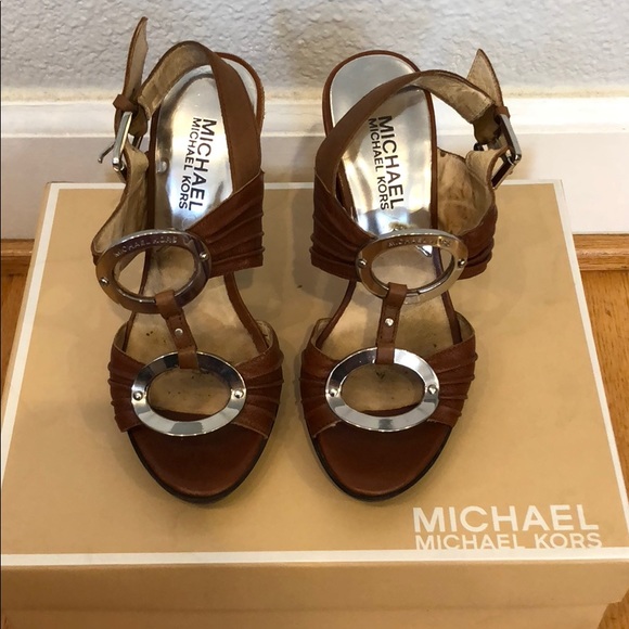 (US 4) Michael Kors Brown Heels - Picture 1 of 4